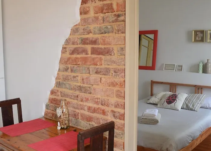 The Black Kitten Ii アパート